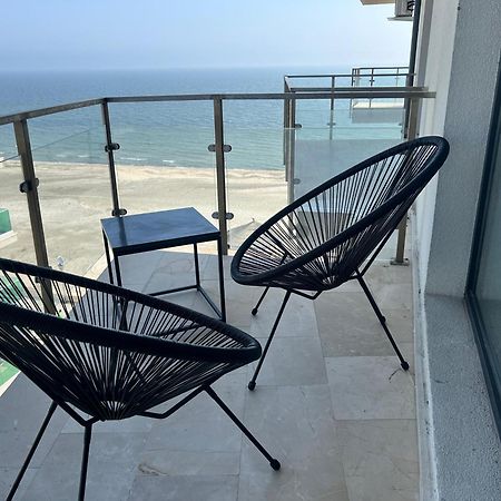 Cosmopolitan - Studio Pe Plaja Cu Vedere La Mare & Loc Parcare Gratis ナボダリ エクステリア 写真
