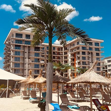 Cosmopolitan - Studio Pe Plaja Cu Vedere La Mare & Loc Parcare Gratis ナボダリ エクステリア 写真